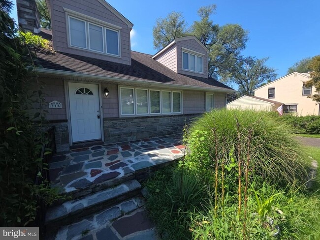 Photo - 316 Hutchinson Ave
