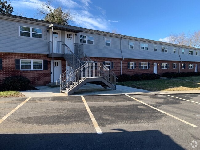 Building Photo - 216 Mayberry Ave Unit 216-B Rental