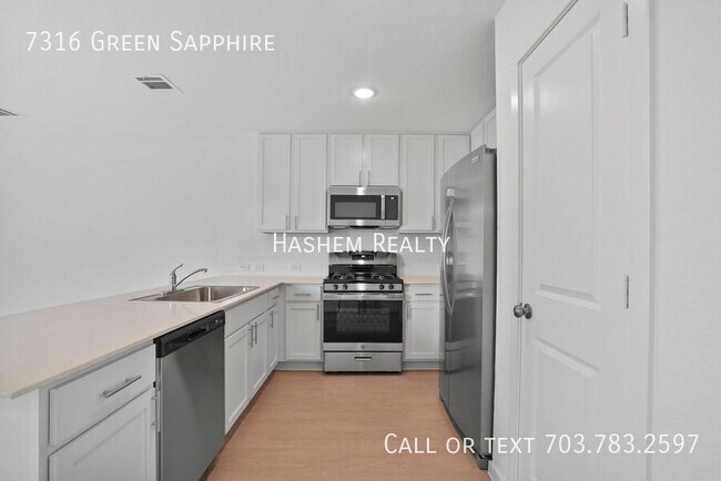 7316 Green Sapphire