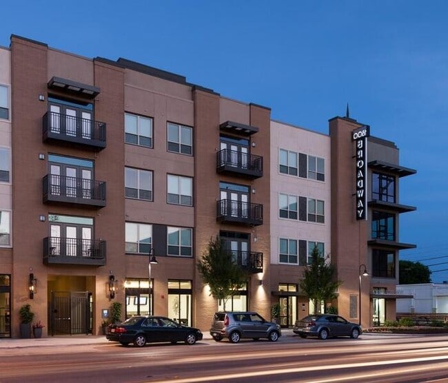 Photo - 1800 Broadway St Unidad c11