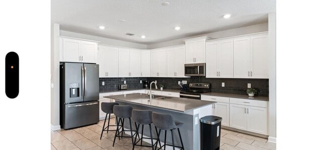 Photo - 830 Sticks St