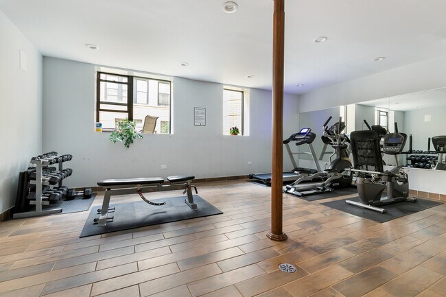 Photo - 3635 W Dickens Ave Unit 3B