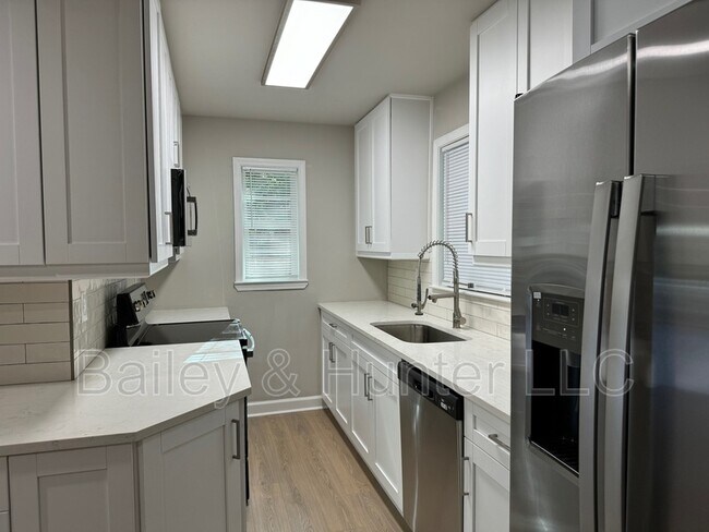 Photo - 440 Mead St SE Unidad A