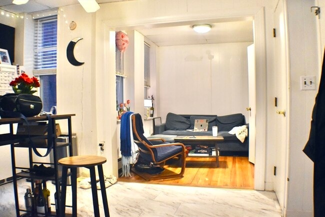 Photo - 158 Salem St Unidad 1