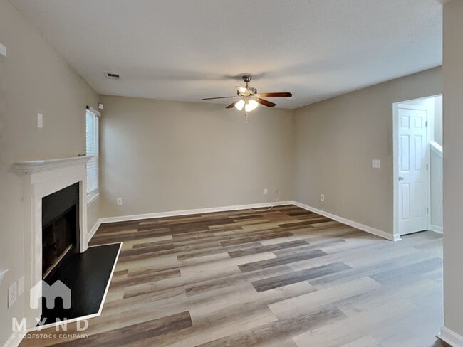 Photo - 3703 Wavetree Overlook NW