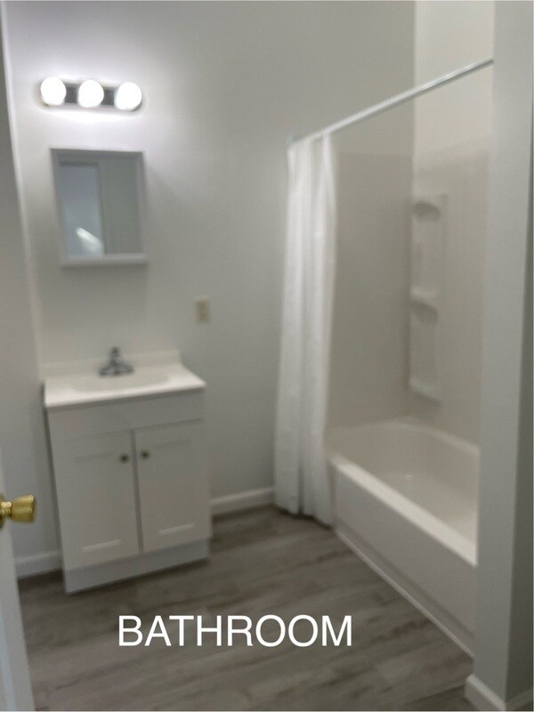 Photo - 231 E 13th St Unit 2