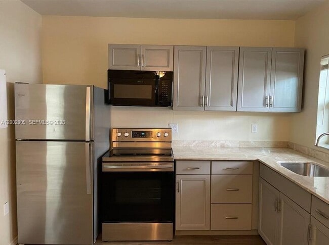 Photo - 1720 Pierce St Unit 1