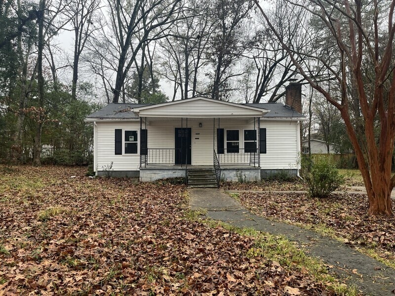 Photo - 1229 Jenkins St