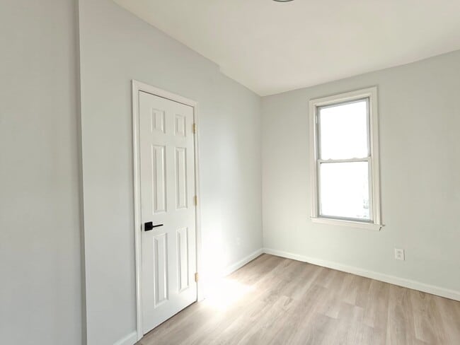 Photo - 713 S Ithan St