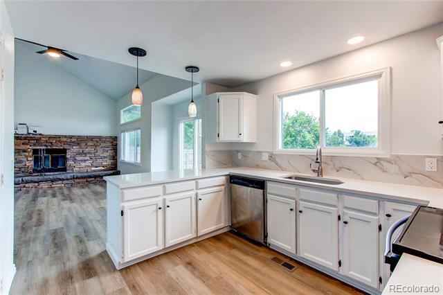 Photo - 5923 S Ward St