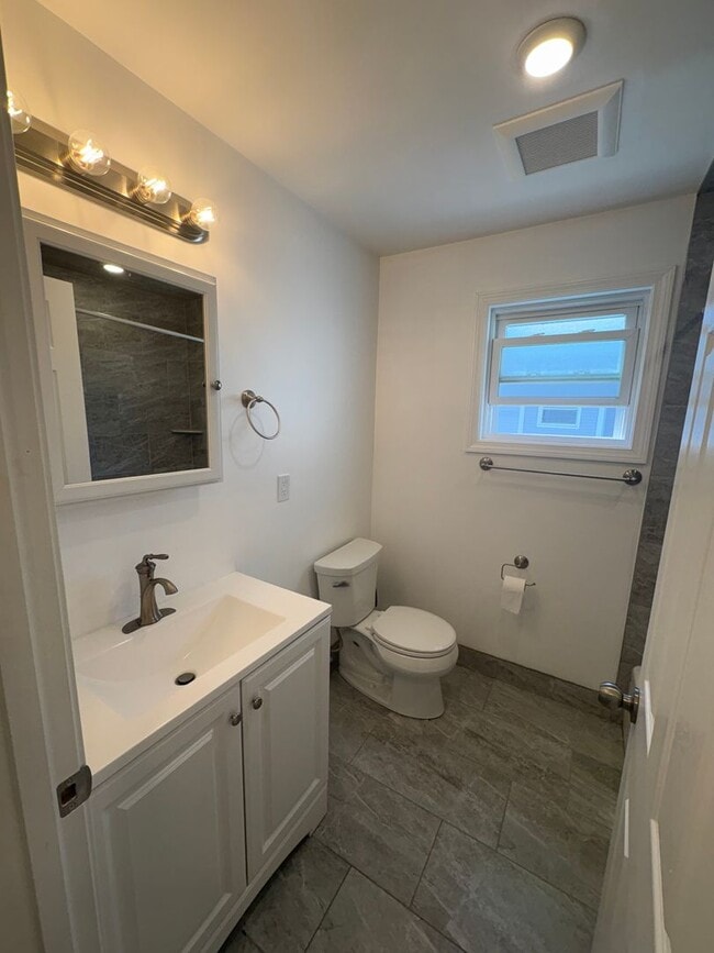 Photo - 217-219 Washington Street Unit 217-3R