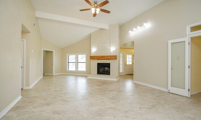 Photo - 19518 Gladewater Dr