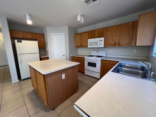 Photo - 1776 square foot 3 Bedroom home in El Mirage