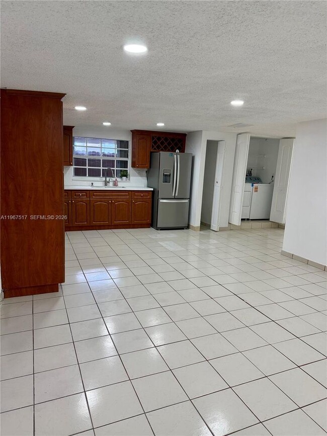 Photo - 5900 W 21st Ct