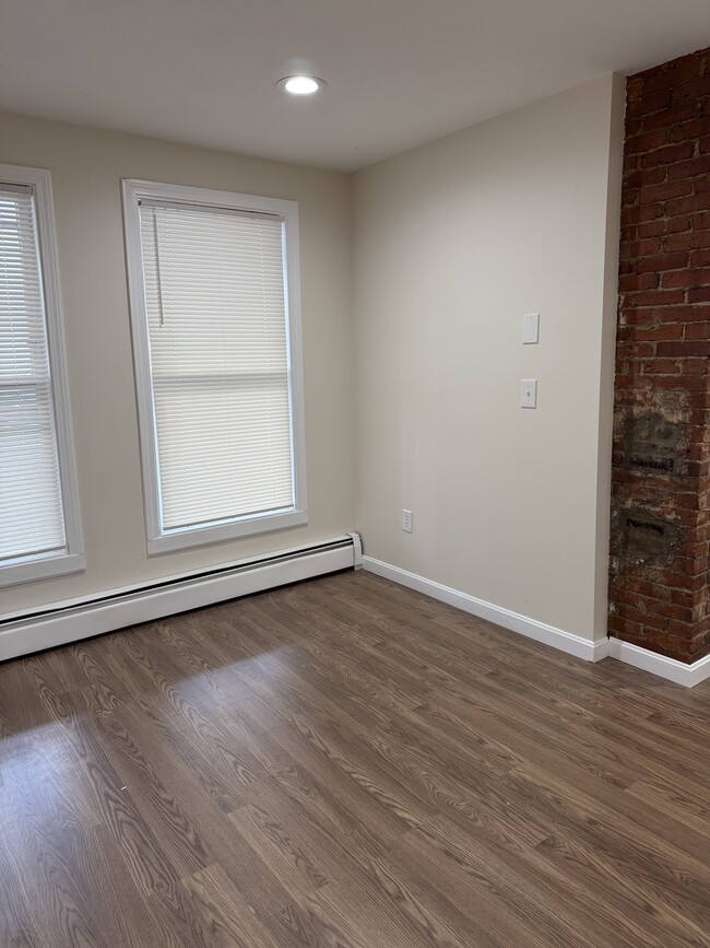 Photo - 404 Merrimack St Unit 2 Bedroom