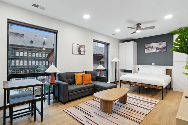 Photo - 423 E Michigan St Unit ID1032101P