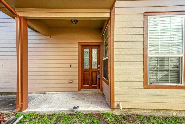 Photo - 2748 Maybrook Hollow Ln