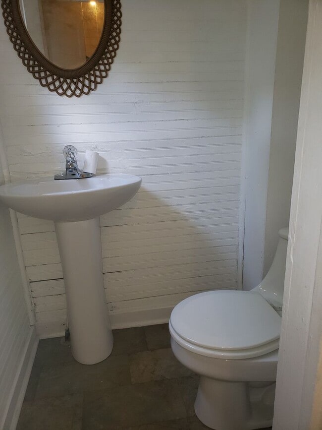 Photo - 3 Bedroom, 1.5 Bath Home