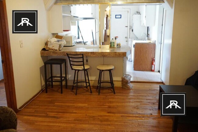 Photo - 4 bedroom in Allston MA 02134 Unidad 3