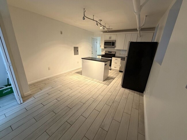 Photo - 118 Corbin Ave