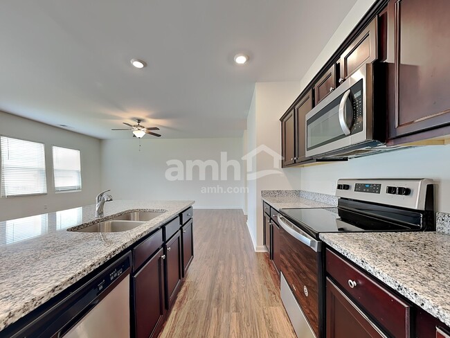 Photo - 193 Orion Way
