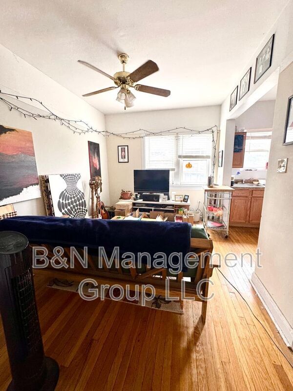 Photo - 1057 W Dakin St Unit #2