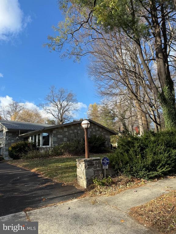 Photo - 7201 Orwell Rd