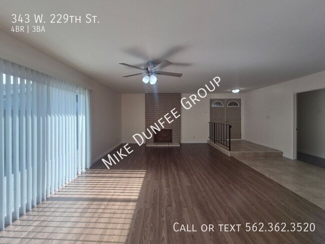 Building Photo - 343 W 229th St
