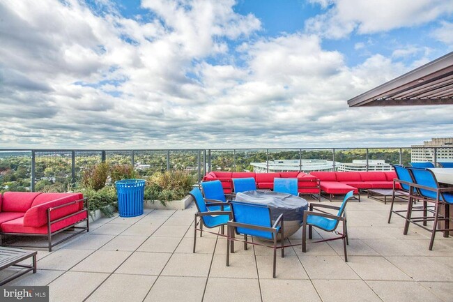 Photo - 851 N Glebe Rd Apartamento Unidad 802