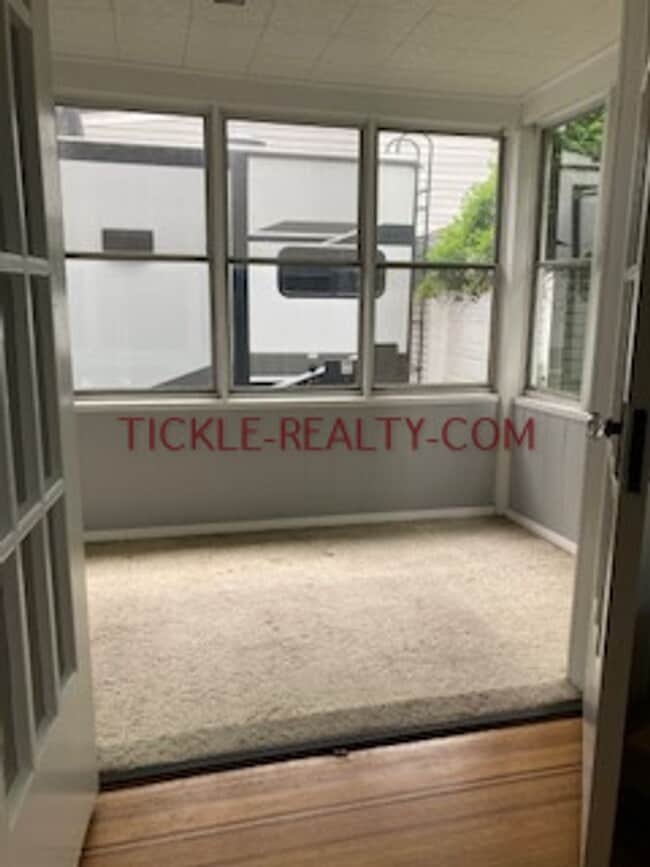 Photo - 3 Bed, 1.5 bath House in Laurelton Neighborhood