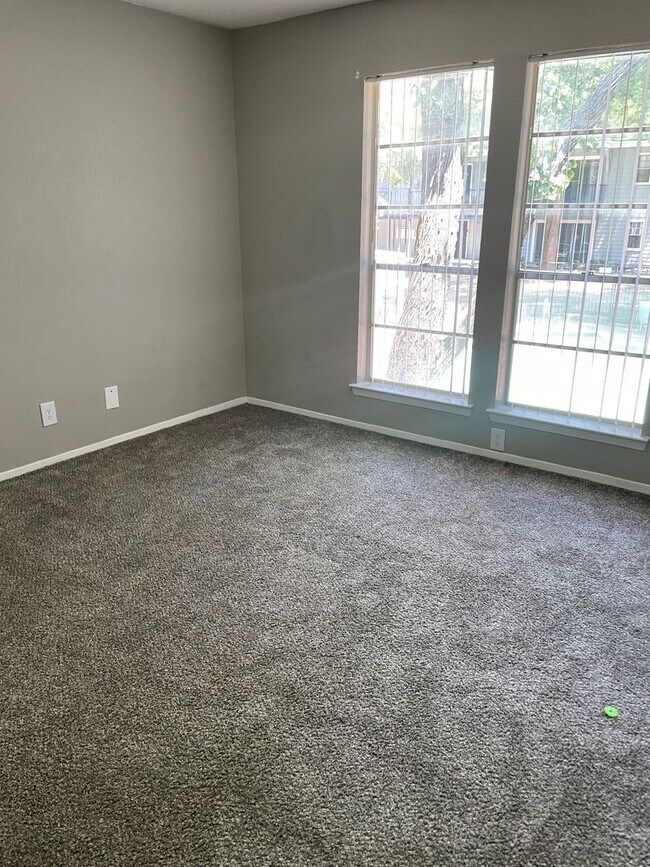 Photo - 2417 E 55th Pl Unidad 2417 E. 55th Pl. 22