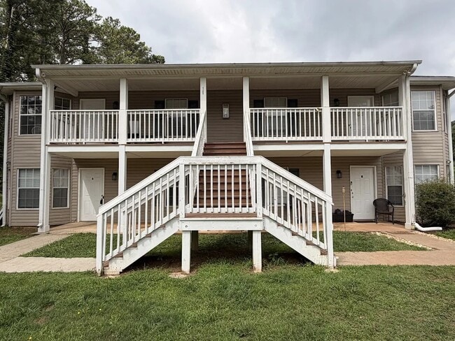 Building Photo - 125 Cumberland Ct Unit A