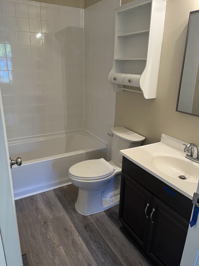 Photo - 712 W Sagefield Dr