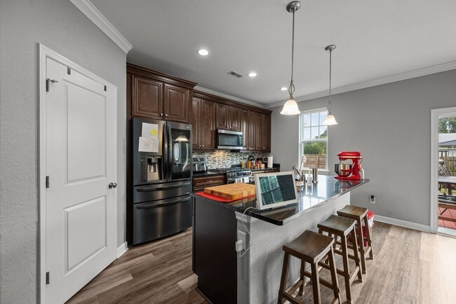 Photo - Spacious 6-Bedroom Home with Private Backyard in Norfolk