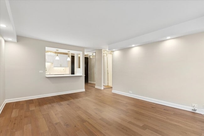 Photo - 535 N Michigan Ave Unit 2204