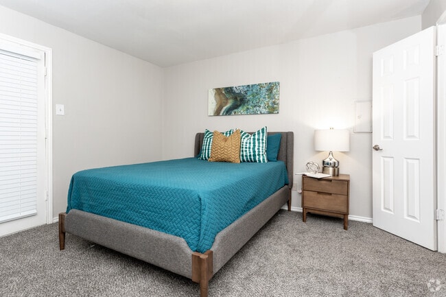 1HAB, 1BA - 790 ft² - The Camilla