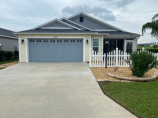 Beautiful, Furnished ANNUAL 2 bed, 2 bath ... - Beautiful, Furnished ANNUAL 2 bed, 2 bath ... House