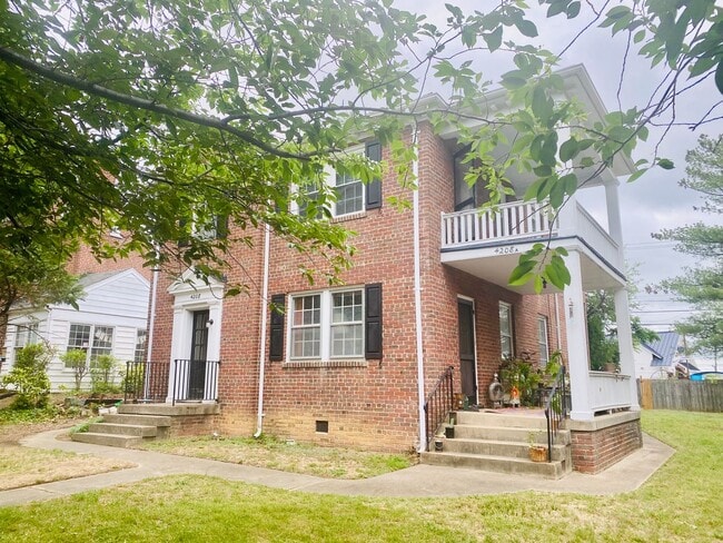 Photo - 4208 Fitzhugh Ave Unit Upper Flat