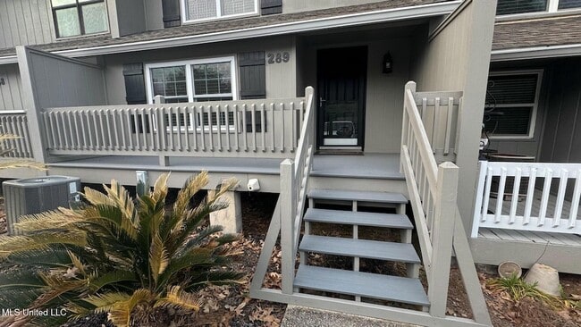Photo - 289 Highpoint Dr