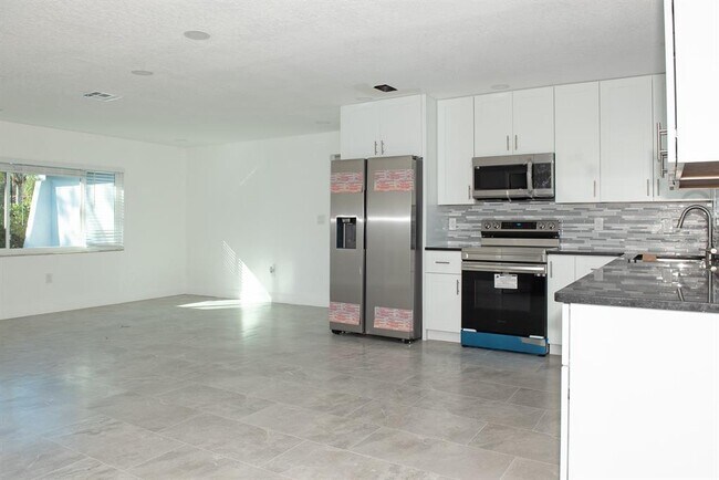 Photo - 11889 93rd Ave N