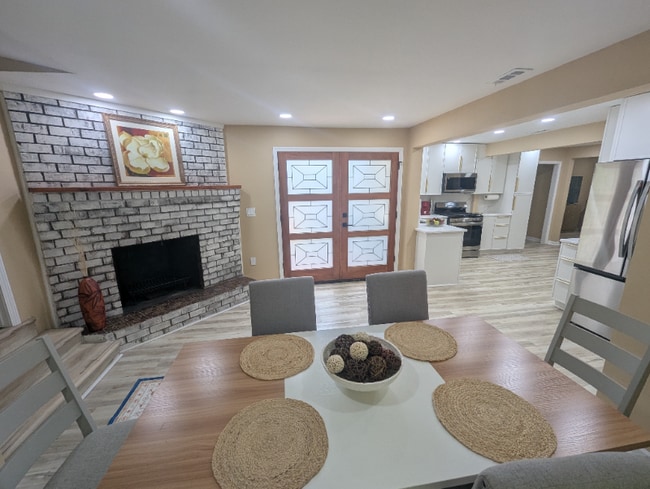 Building Photo - 100 Fairfield Pl NW