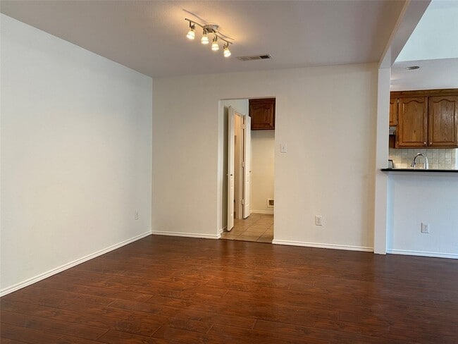 Photo - 2324 Treyburn Ct