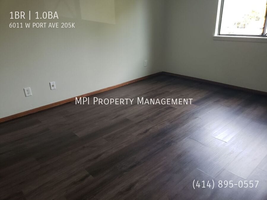 Photo - 6011 W Port Ave