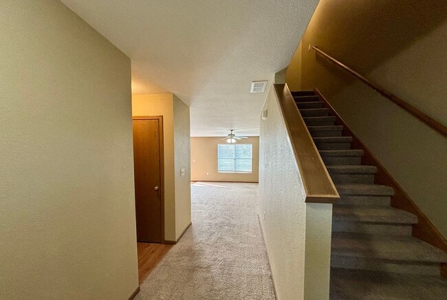 Photo - Room to Live, Space to Enjoy – 4 Bed / 2.5 Bath Duplex in East Manhattan