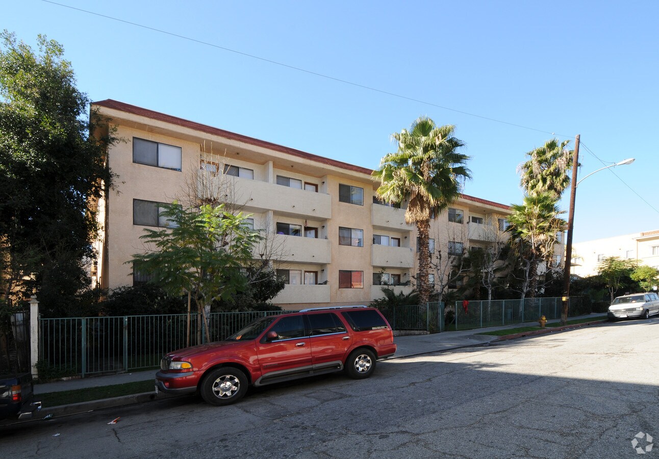Photo - Ingraham Court Apartments