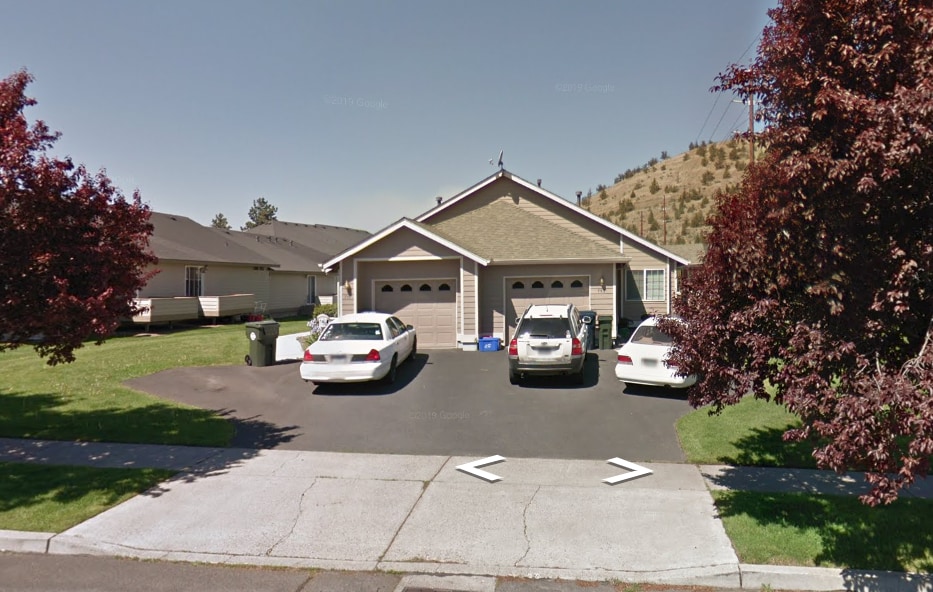 Photo - 753 NE Savannah Dr