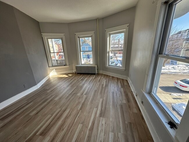 Photo - 124 Kendall St Unit 2