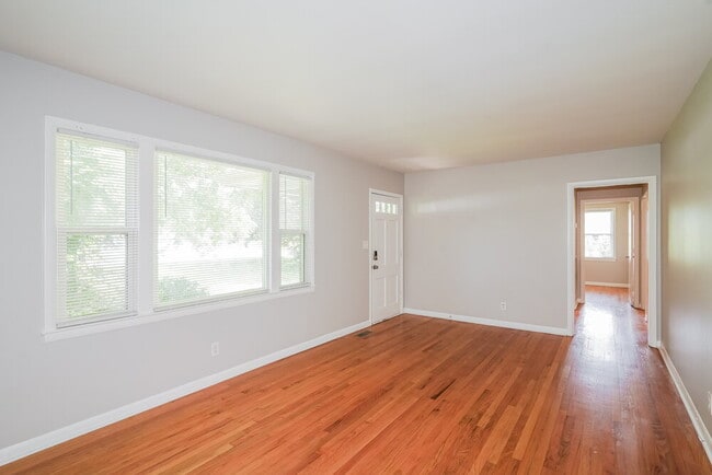 Photo - 112 Bush Ave