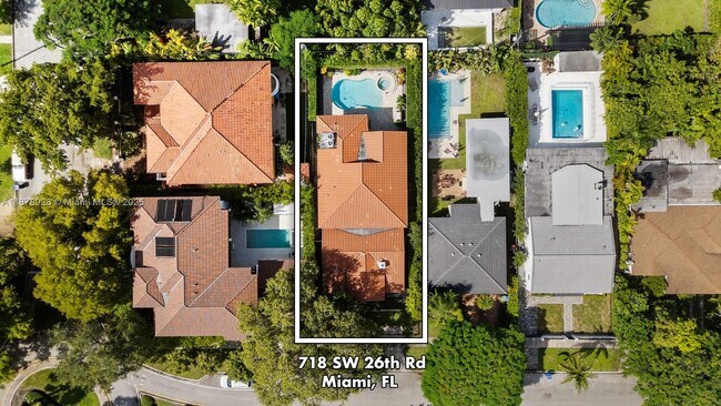 Photo - 718 SW 26th Rd