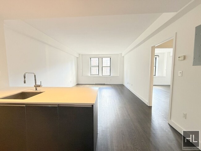 Large king size 1 bed 1 bath with washer a... - Large king size 1 bed 1 bath with washer a... Apartment Unit 15V